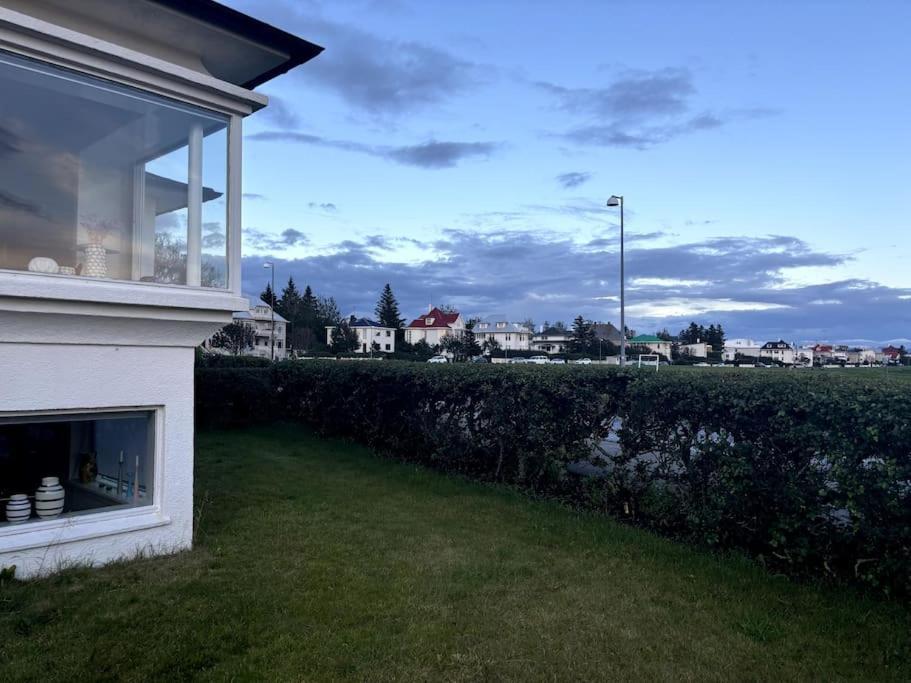 Sea Side 3br In Central With Free Parking * Reykjavík